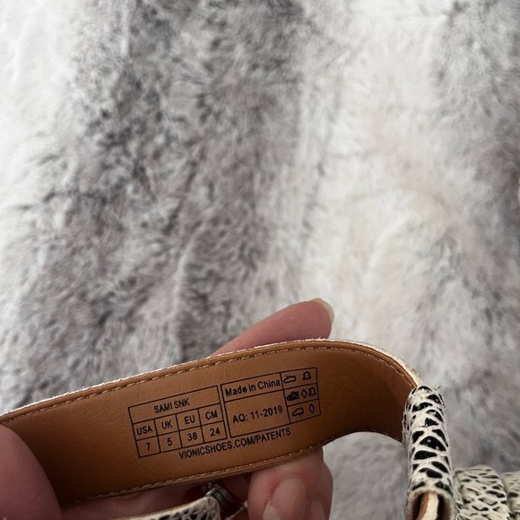 Vionic Womens Sami Snake Heels Black and White size 7 - Picture 7 of 8